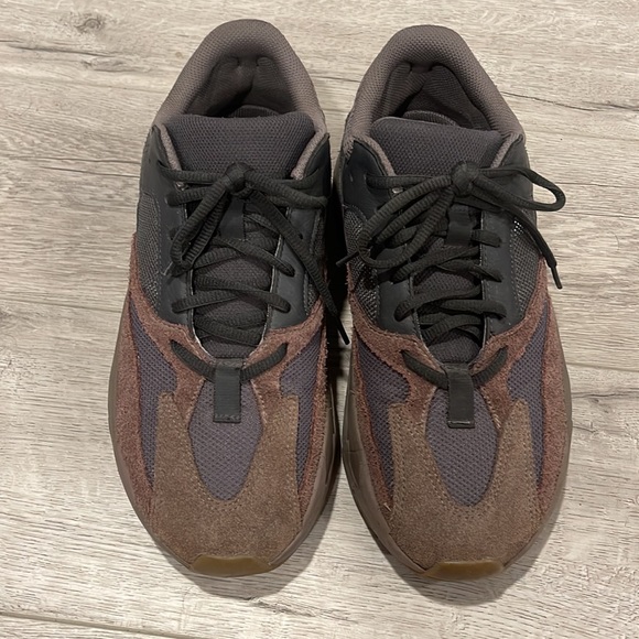 yeezy boost 700 mauve - Picture 3 of 6